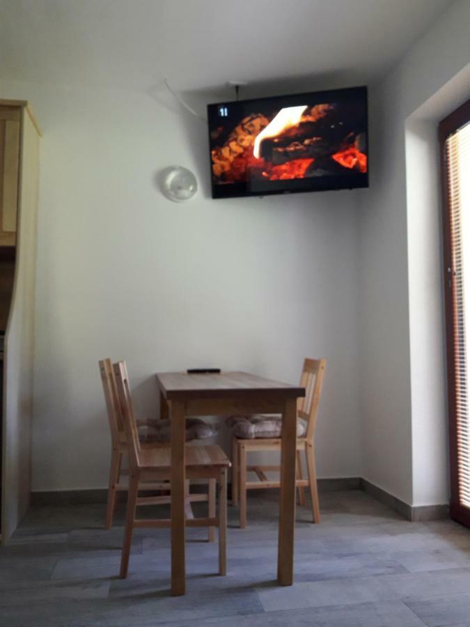 Simnovi Apartmaji - Surrounded By Nature 卡姆尼克 外观 照片