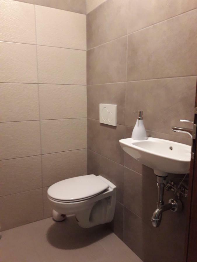 Simnovi Apartmaji - Surrounded By Nature 卡姆尼克 外观 照片