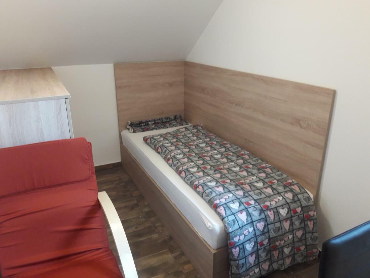 Simnovi Apartmaji - Surrounded By Nature 卡姆尼克 外观 照片