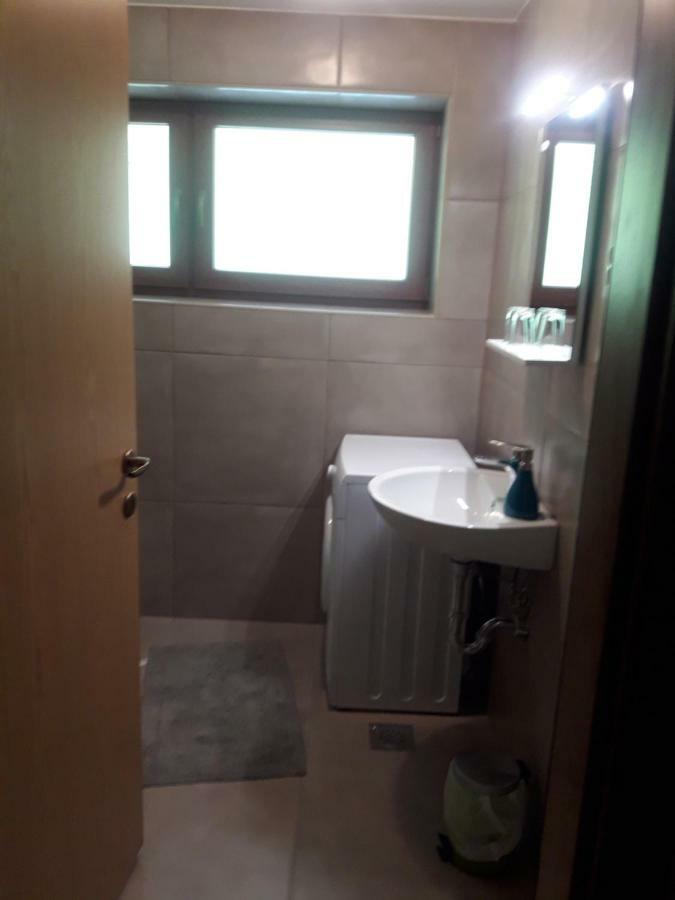 Simnovi Apartmaji - Surrounded By Nature 卡姆尼克 外观 照片